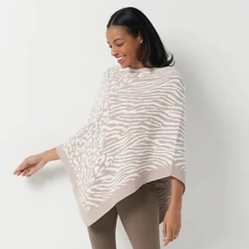 NWT Barefoot Dreams Cozychic Lite Ocean Breeze Poncho - Faded Rose Animal Print